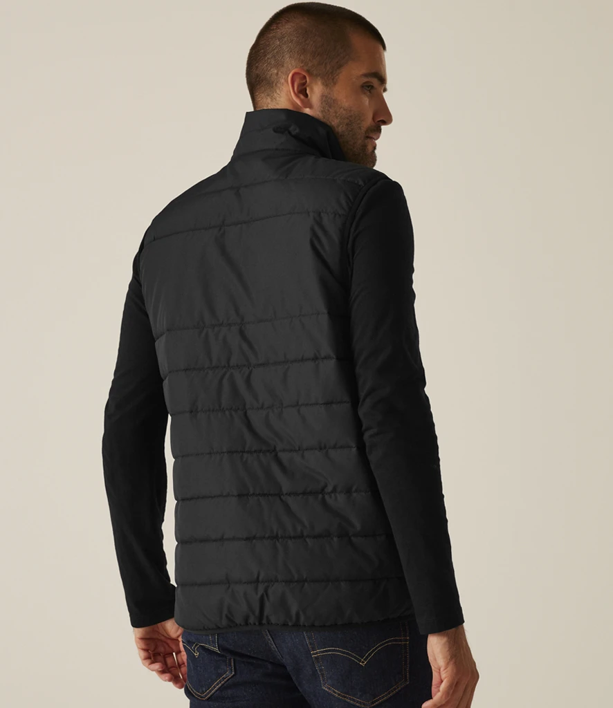 Regatta Essential Thermal Bodywarmer RG652 black model three-quarter angle workwear gilet